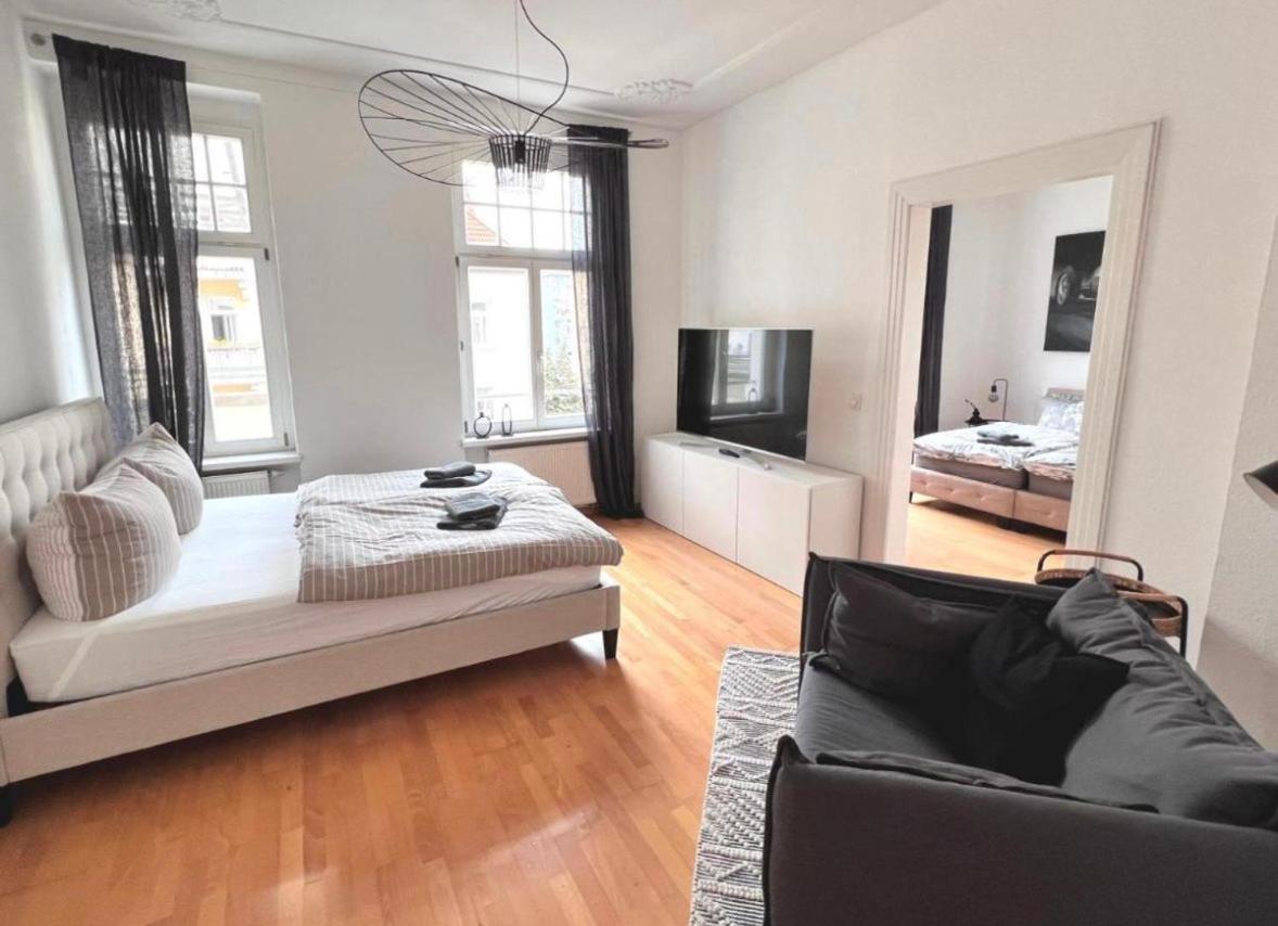 Feine Apartments In Der Suedstadt Von Erfurt Mit Kostenlosen Stellplatz & Flasche Wein Zur Begruessung المظهر الخارجي الصورة